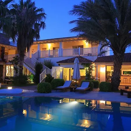 Sah Otel *